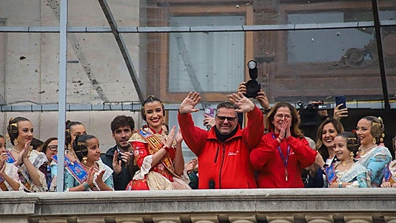 La lluvia respeta la pólvora para una mascletà de Altura