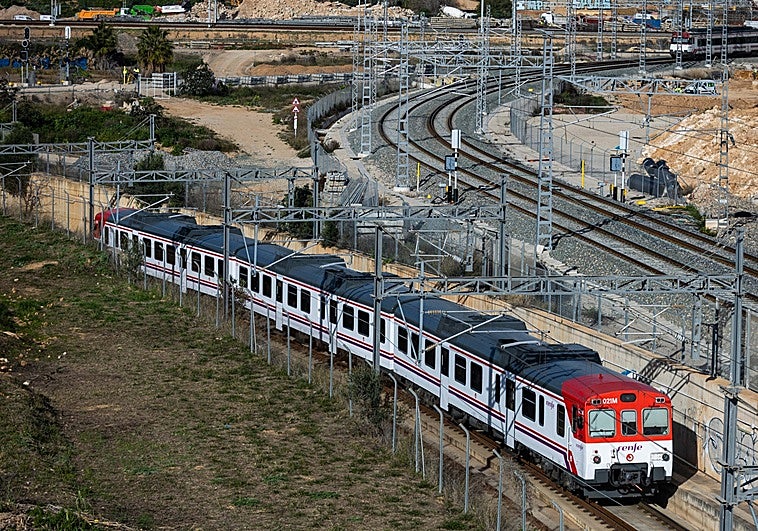 La mitad de los trenes de Cercanías llegan tarde