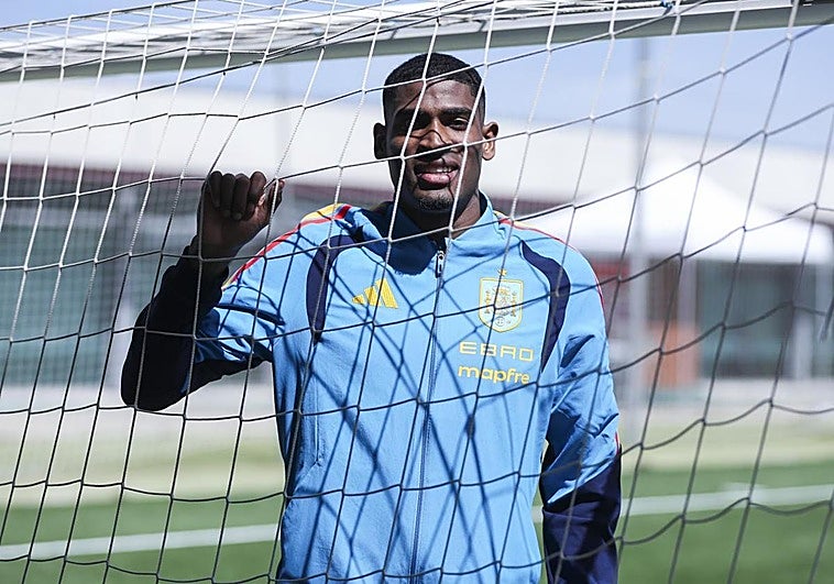 Mosquera explica qué es lo que más echa de menos de Valencia y es optimista con el club: «Este año tiene buena pinta»