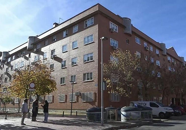 Derriba un muro del edificio para unir su local con otro y la comunidad le denuncia: el Supremo obliga a reconstruirlo