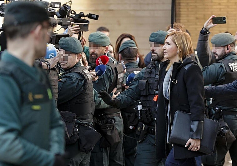 Un jefe de Bomberos a Pradas antes de declarar: «Salomé, estate tranquila, hiciste hasta donde podías, hasta donde te dejaron...»