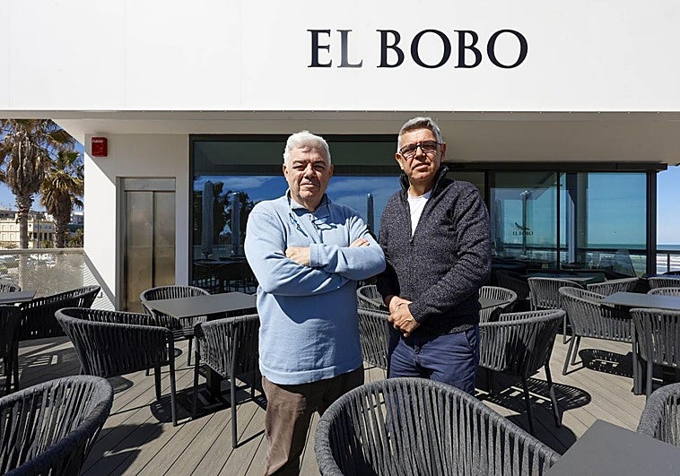 El primero de los nuevos chiringuitos de Valencia abre sus puertas