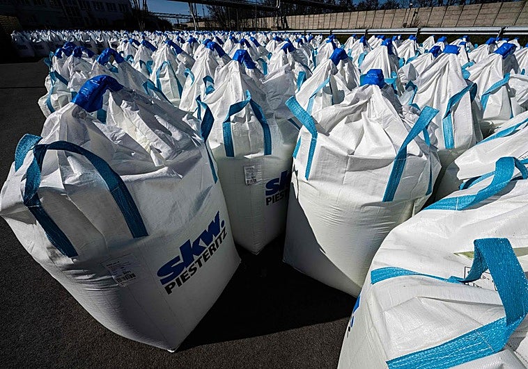 El mercado se queda sin urea y las fábricas avisan de cierres