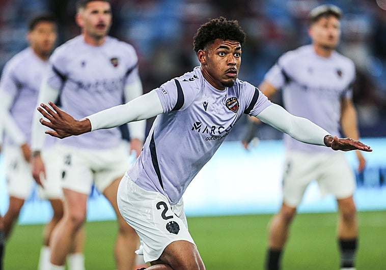 Tunde: «La permanencia está más cerca que nunca»