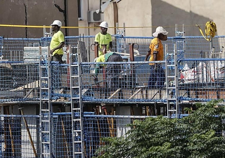 Los 5 países extranjeros que más dinero inyectan a la Seguridad Social