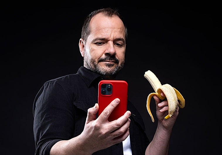 Ángel Martín: «Me empecé a asustar el día que comprobé que había estado 5 horas mirando el teléfono»