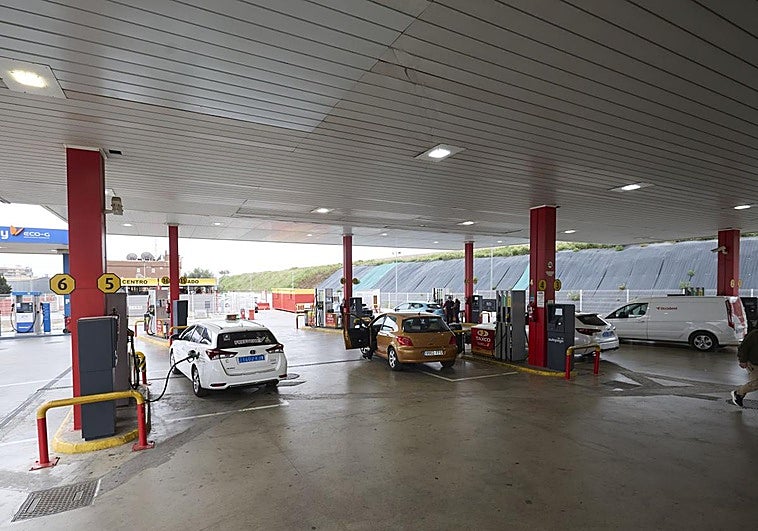 La gasolinera más barata de Valencia vende el diésel a 30 céntimos menos que en la capital