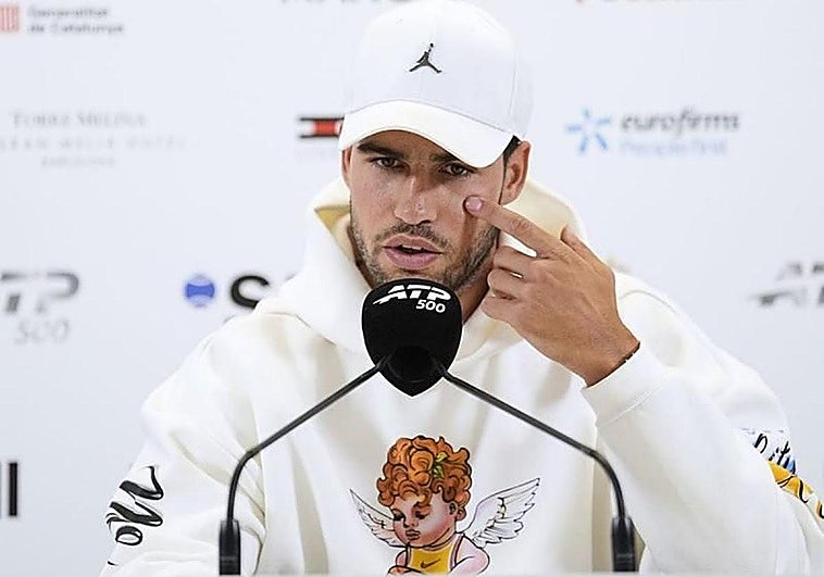La imagen de Alcaraz que hace saltar las alarmas y pone en duda su presencia en Roland Garros: «Yo estuve dos meses parado»