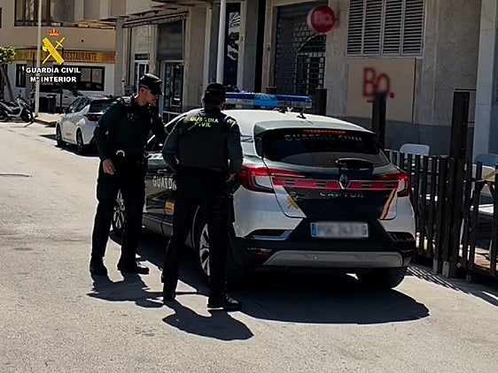 Detienen en Moraira a un hombre por 25 hurtos que además tenía orden de expulsión