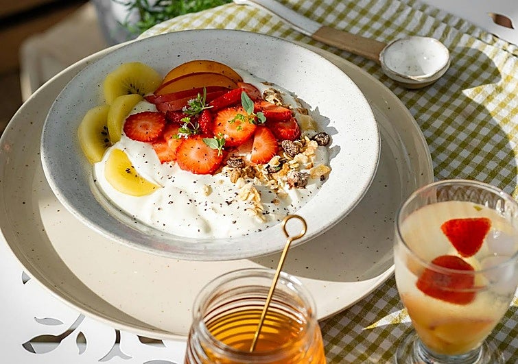 Qué comer cuando llega el calor: 'snacks' ligeros y refrescantes para picar en verano