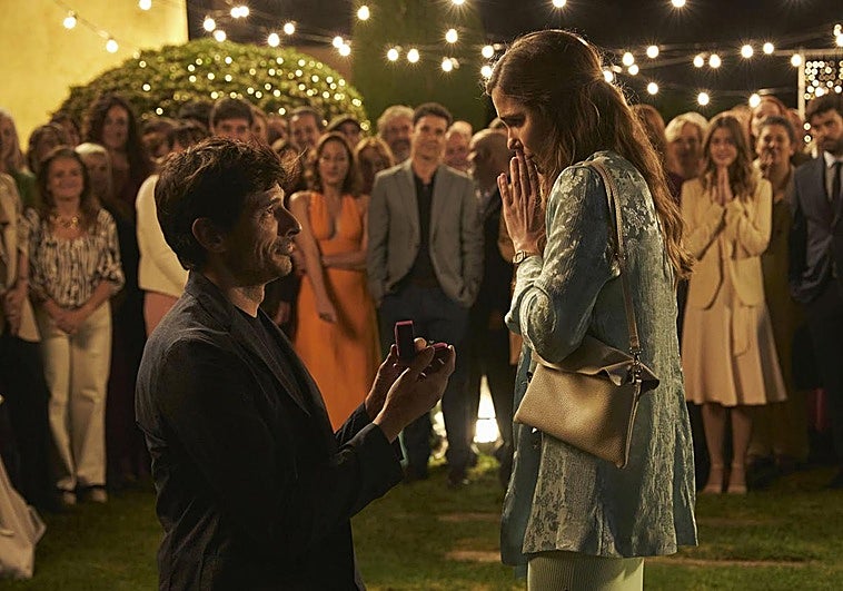 La serie que llega en abierto a la TDT después de estrenarse en Disney+ y que estuvo nominada a los Emmy como 'mejor telenovela'