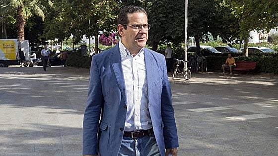 Bellver, primer alto cargo que pone a prueba las líneas rojas de Pérez Llorca con la corrupción