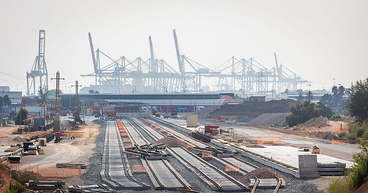 El tercer carril entre Valencia y Castellón entrará en servicio 13 años después del inicio de las obras
