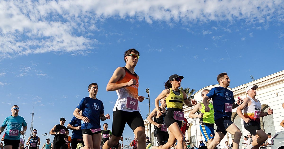 Los runners se alimentan en Valencia: el negocio de la suplementación y la cocina funcional