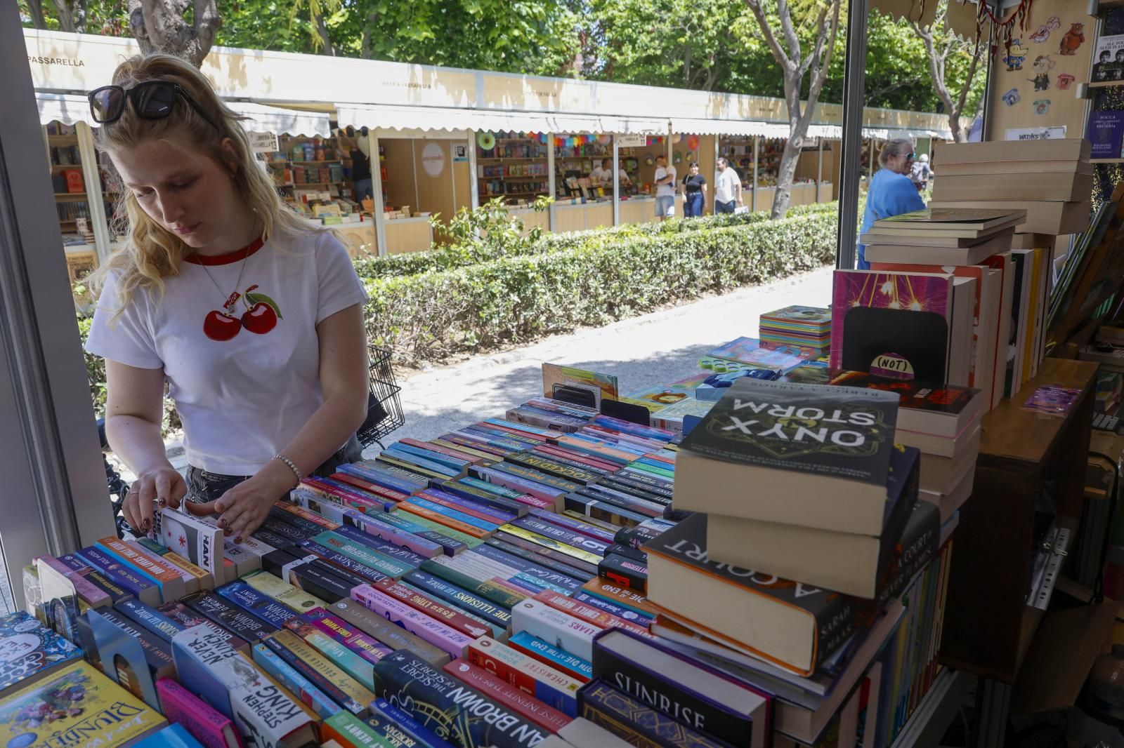 Quién firma en la Feria del Libro de Valencia 2026: horarios y escritores de este lunes 4 de mayo