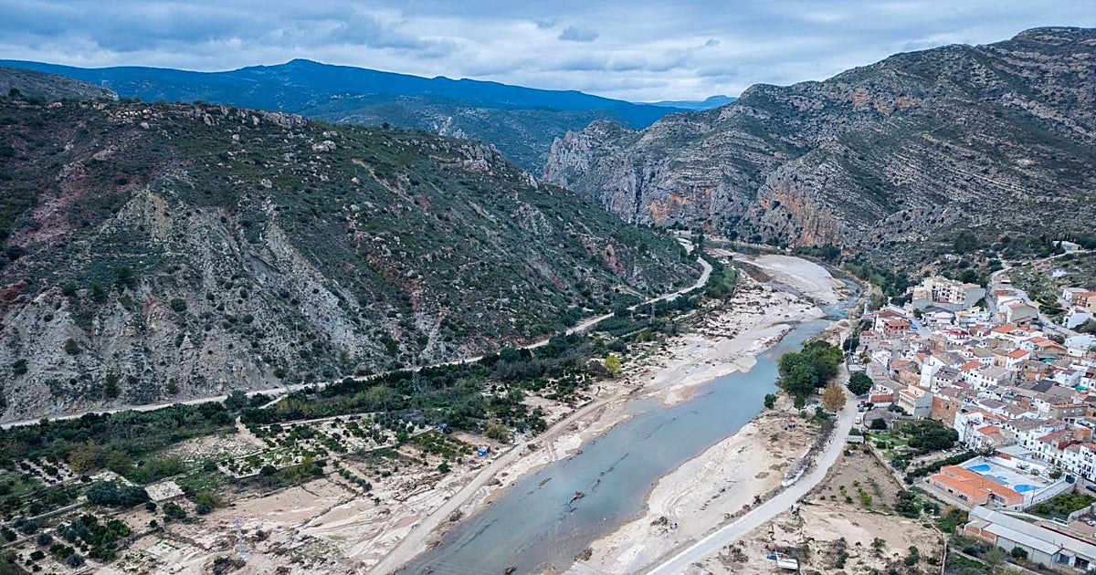 Gestalgar acelera para reconstruir la playa fluvial del Turia de cara al verano