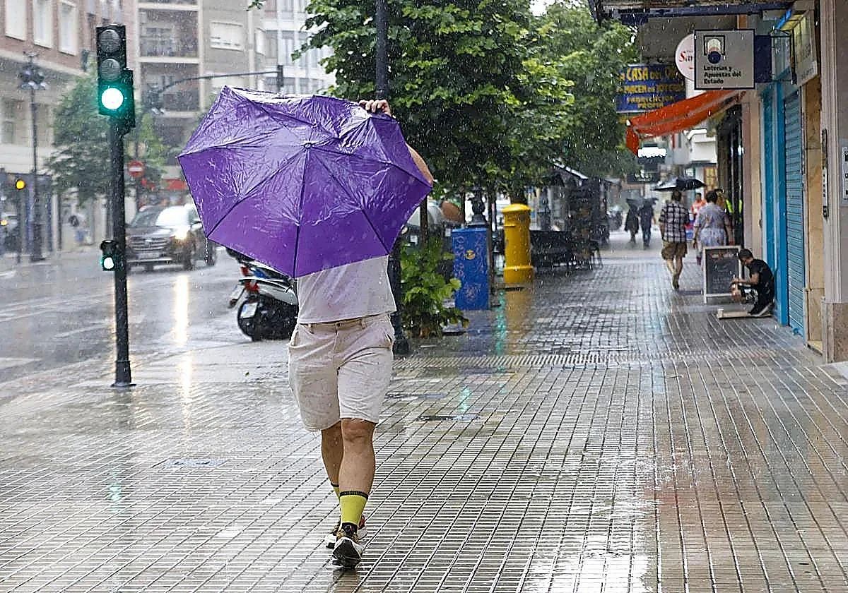 Aemet anuncia cuatro días consecutivos de chubascos con tormentas en la Comunitat Valenciana