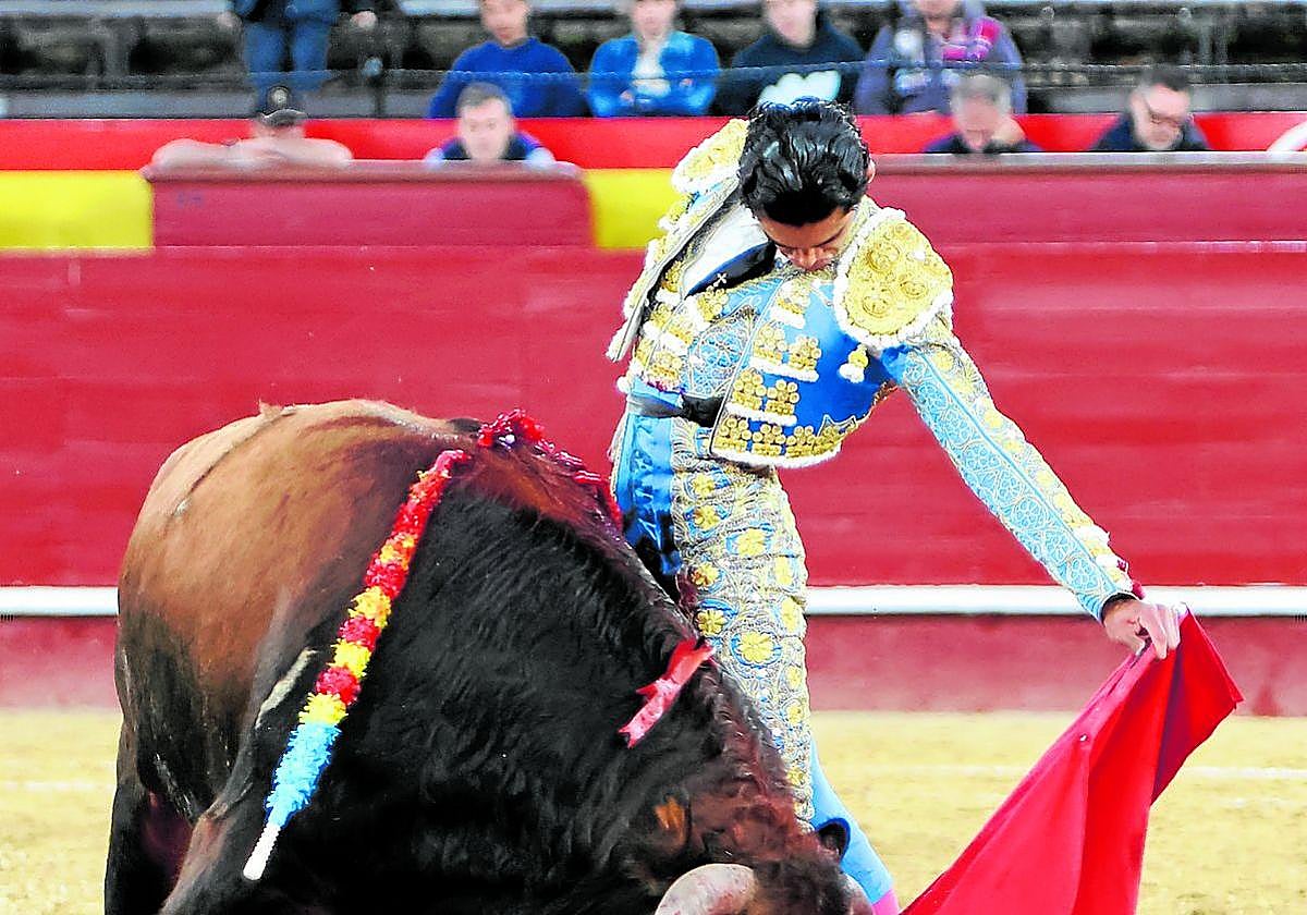 Ignacio Garibay, debut y puerta grande