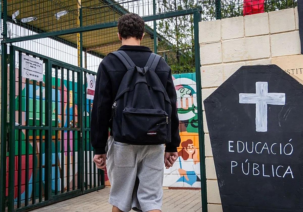 DIRECTO | Arranca la huelga educativa en la Comunitat