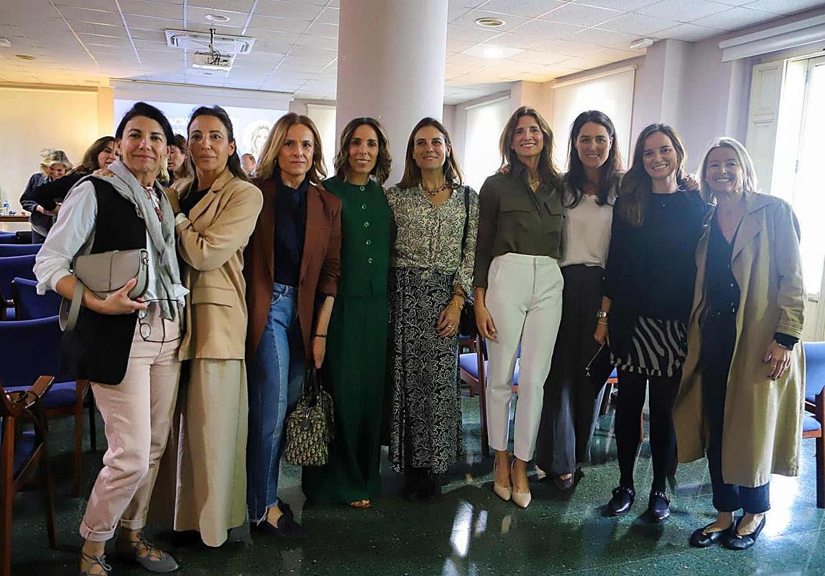 El círculo de amigas de Ana Aznar en Benicàssim