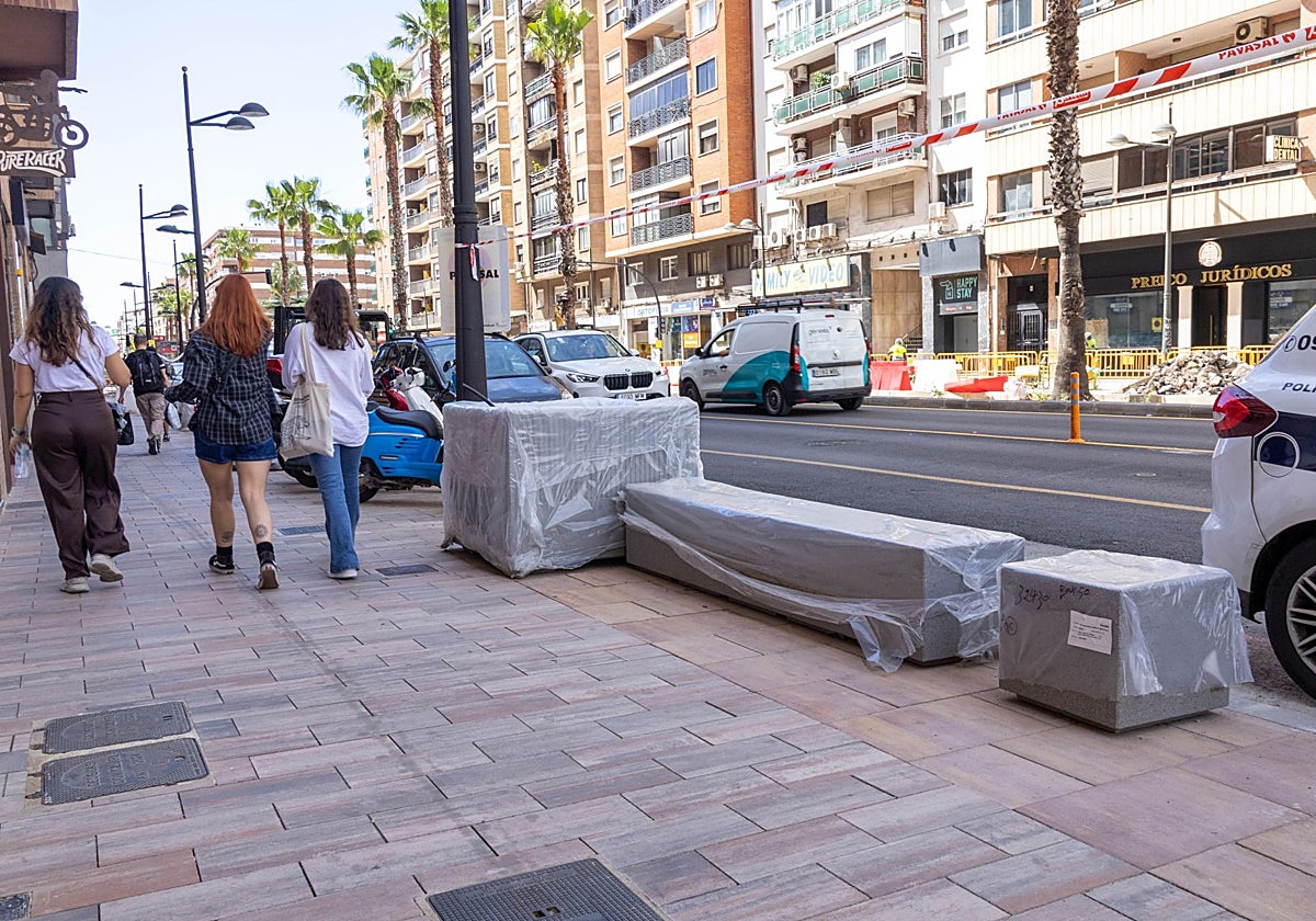 Mobiliario sostenible y antivandálico para la nueva Pérez Galdós y Giorgeta