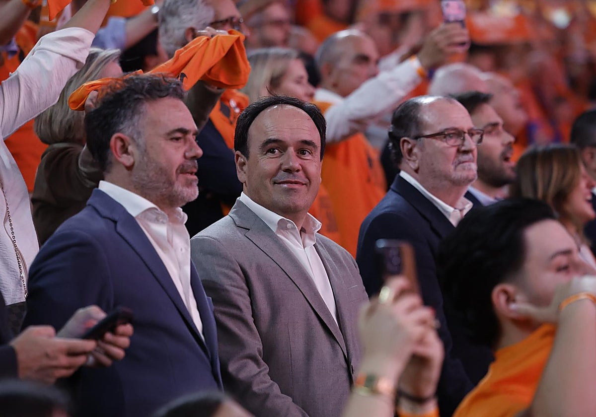 La huelga cambia el paso a Pérez Llorca