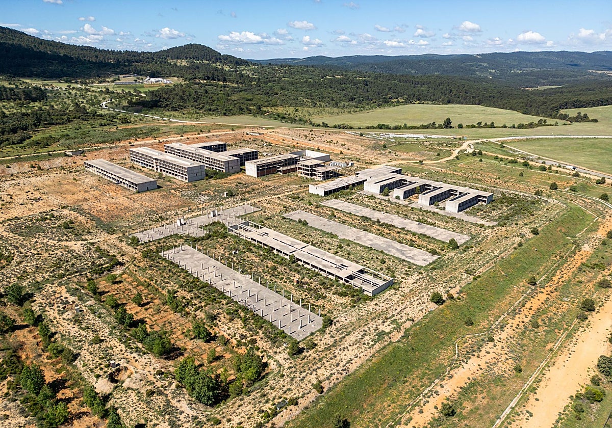 Ni cárcel ni hospital psiquiátrico: un desierto de hormigón 