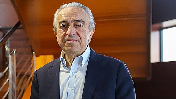 José María Tomás: «El Colegio está ausente de la realidad, el cambio es necesario e inaplazable»
