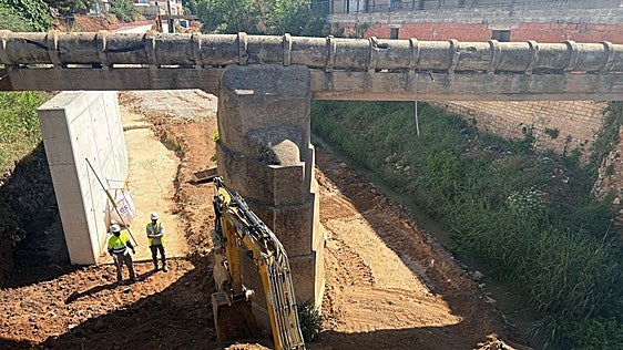 El Consell vuelve a reivindicar obras hechas que corresponden al Gobierno