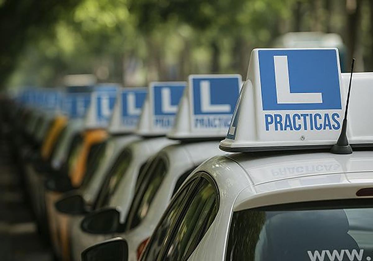 La DGT publicará el porcentaje de aprobados por autoescuela en su página web