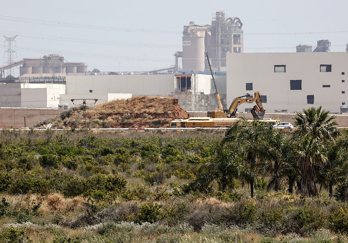 El Consell destinará 7,8 millones a la compra de los primeros terrenos para la planta fotovoltaica de PowerCo