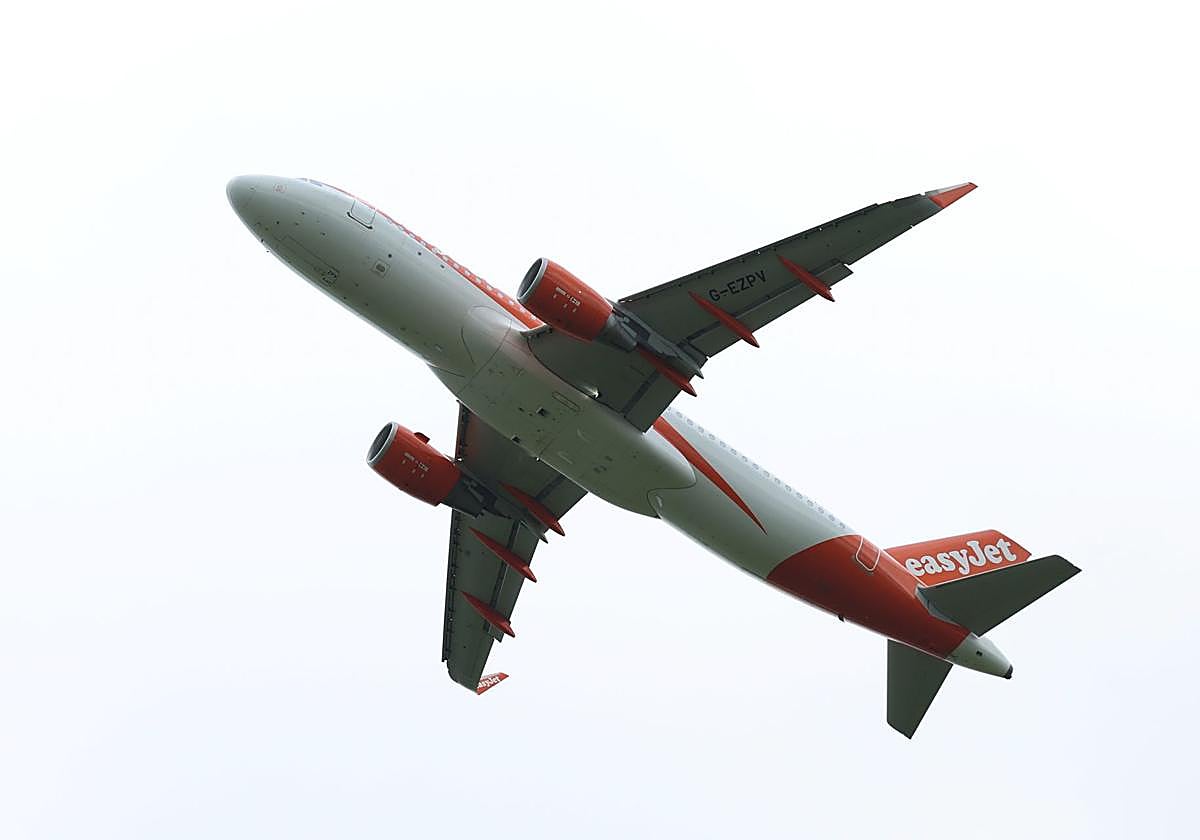 Easyjet, denunciada por su política de doble facturación de 