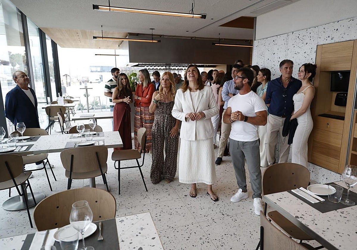 Los restaurantes de la playa de la Malvarrosa incorporan a l