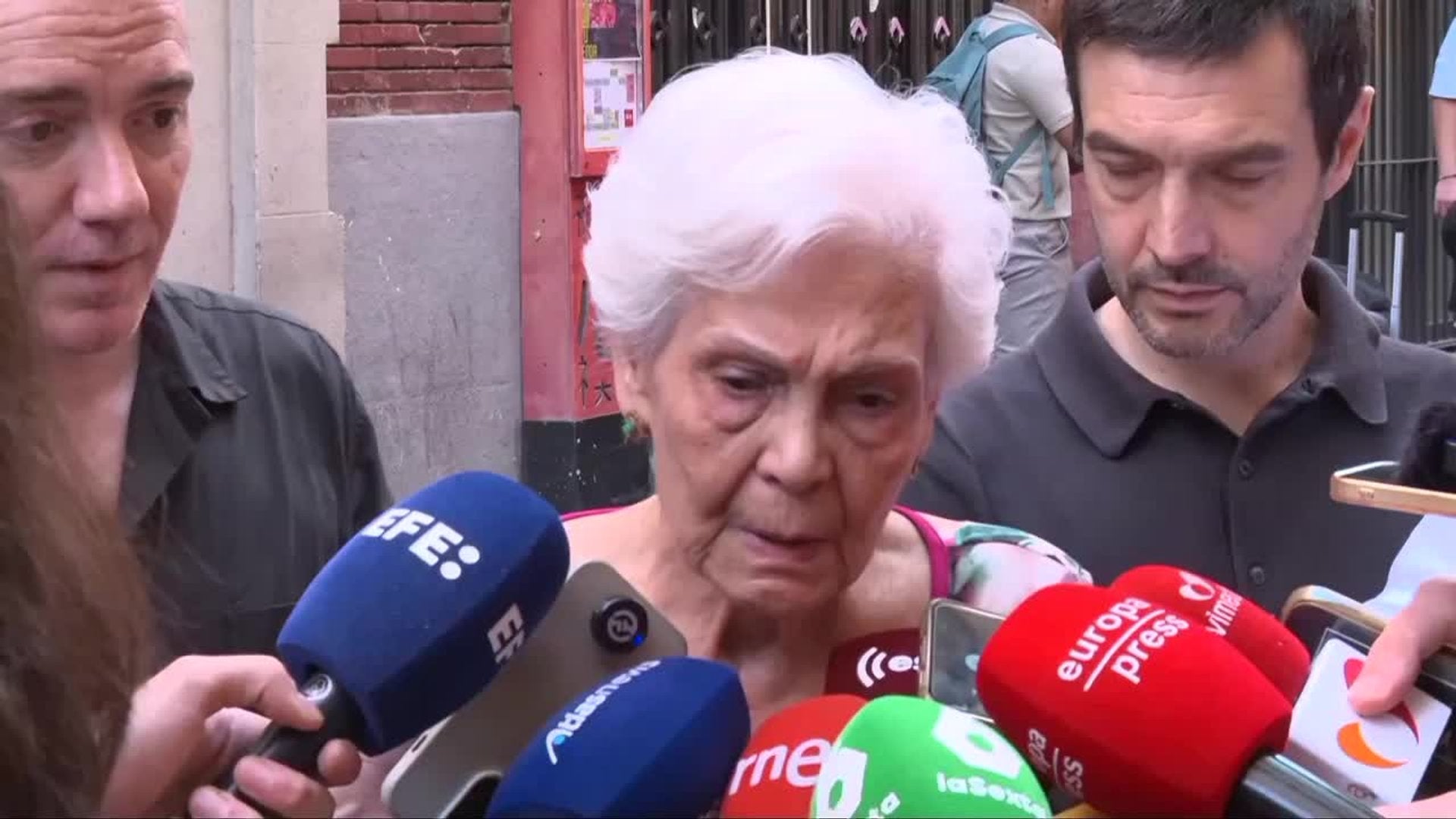 Paquita, de 83 años, amenazada por un desahucio en Madrid: "Claro que voy a defender mi casa"