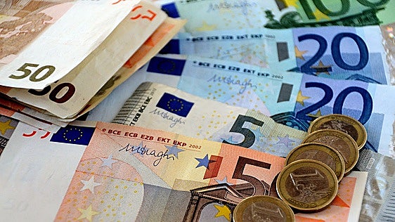 Casi el 60% de los valencianos no podría afrontar un imprevisto superior a 300 euros sin una financiación
