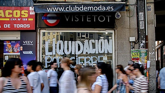 Cada día cierra un comercio en la Comunitat