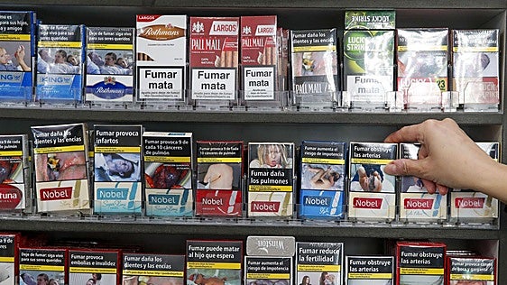 El precio del tabaco cambia desde hoy sábado, 12 de septiembre, en algunas de las marcas más populares como Lucky Strike o Vegafina