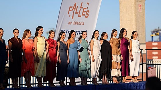 Ballester se disculpa por la polémica de las fotos oficiales ante las candidatas a falleras mayores de Valencia 2027