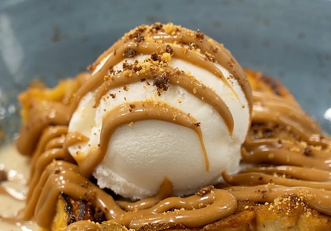 Siempre postres caseros.