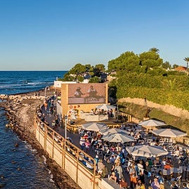 El escenario principal del D*na Festival, situado al final del paseo de la Marineta Cassiana de Dénia