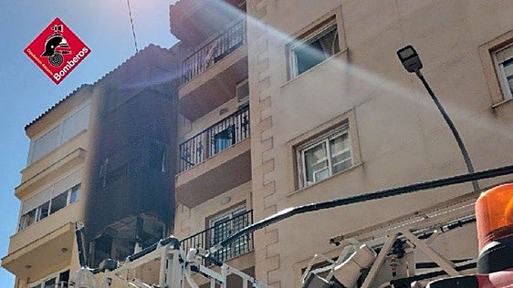 Fallece un octogenario con movilidad reducida en el incendio de su piso en Callosa d'en Sarrià