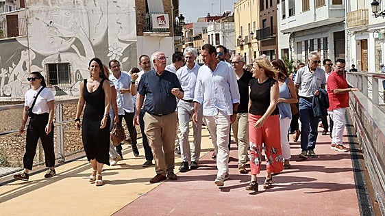 El ministro Puente vuelve a visitar un municipio de l'Horta sin convocatoria pública
