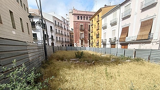 El Plan Especial de Ciutat Vella estrangula la construcción de un edificio en el solar de Les Corts