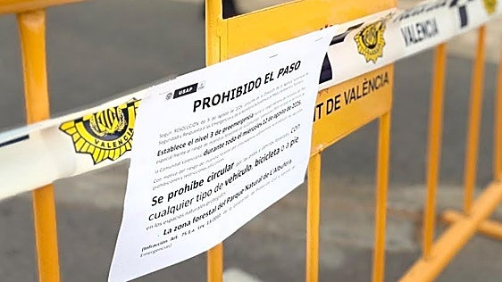 Primeras incidencias por el eclipse: desalojan a personas en puntos críticos como El Toro y la Albufera