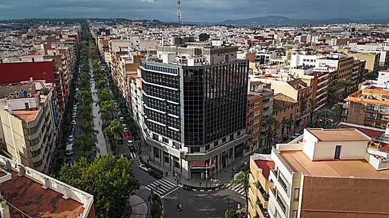 Torrent investiga el uso indebido de una tarjeta municipal para aparcar un coche
