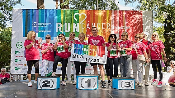 Xàtiva acoge la XII Carrera y Marcha Solidaria contra el Cáncer