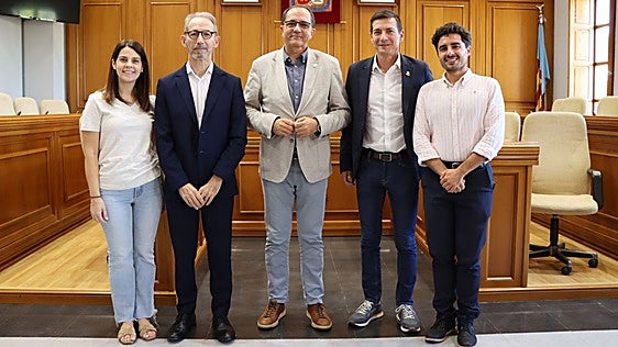 La Universitat de València y el Ayuntamiento de Burjassot crean una cátedra para difundir el legado de Vicent Andrés Estellés