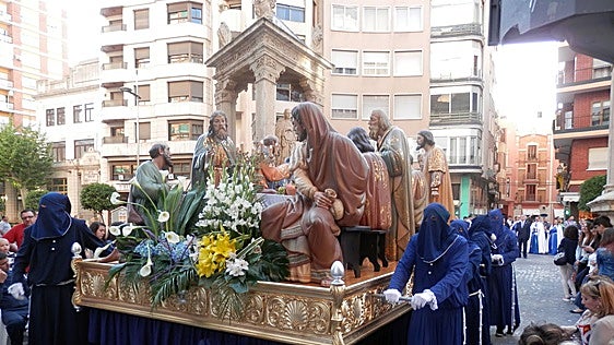 Las hermandades de la Santa Cena y del Santo Cáliz de Alzira se unen en el III Año Jubilar Eucarístico