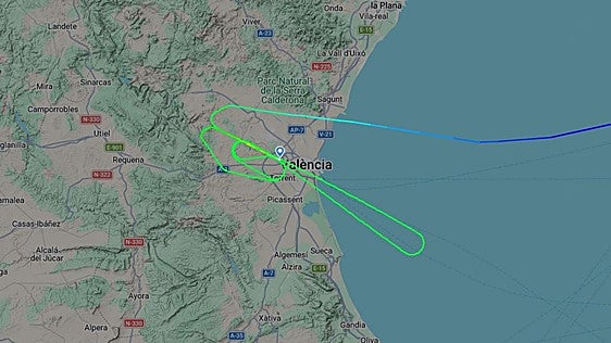 Un avión de Swiss aterriza de emergencia en Manises después de dar varias vueltas sobre el aeropuerto