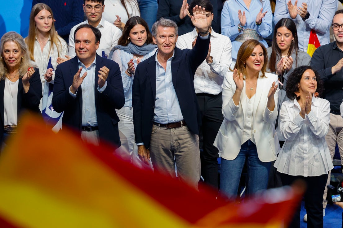 FOTOS | Feijóo arranca su precampaña en Valencia con el PPCV